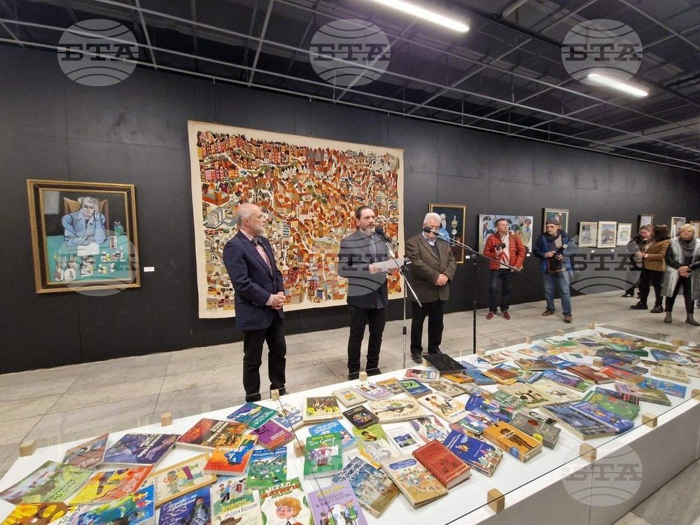 Exhibition Marks Prominent Bulgarian Artist Lyuben Zidarov's 100th Birth Anniversary