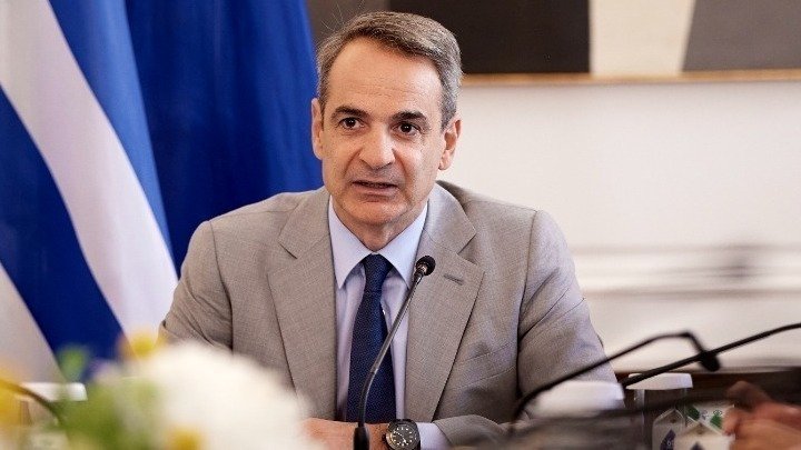 Mitsotakis says government will not stop talking to the farmers, pledges to visit Thessaly again soon