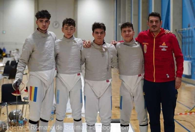Romania's men's sabre team wins gold medals at European Cadet and Youth Championships in Naples