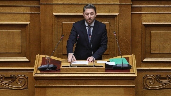 PASOK-KINAL leader tables joint censure motion in Greek parliament