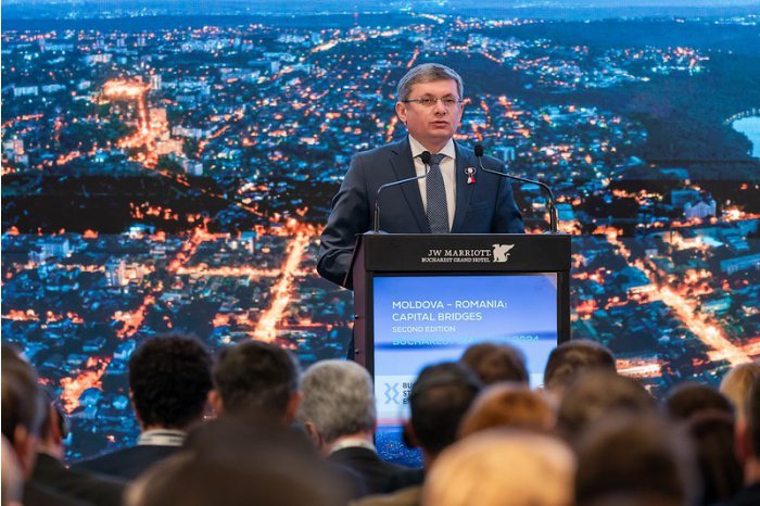 Moldovan parliament speaker urges Romanian business people to invest in Moldova