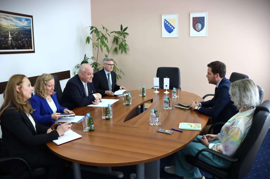 Prime Minister UK with OSCE representatives: Support for the curricular reform in Sarajevo Canton