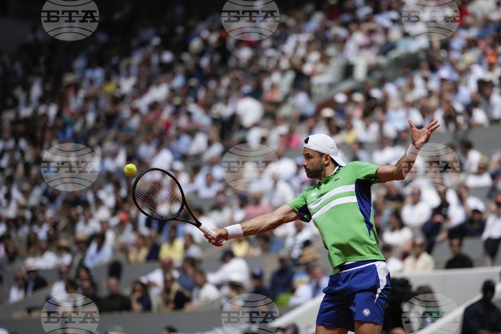 Tennis Player Grigor Dimitrov Defeated by World No. 2 at Roland Garros Quarterfinals