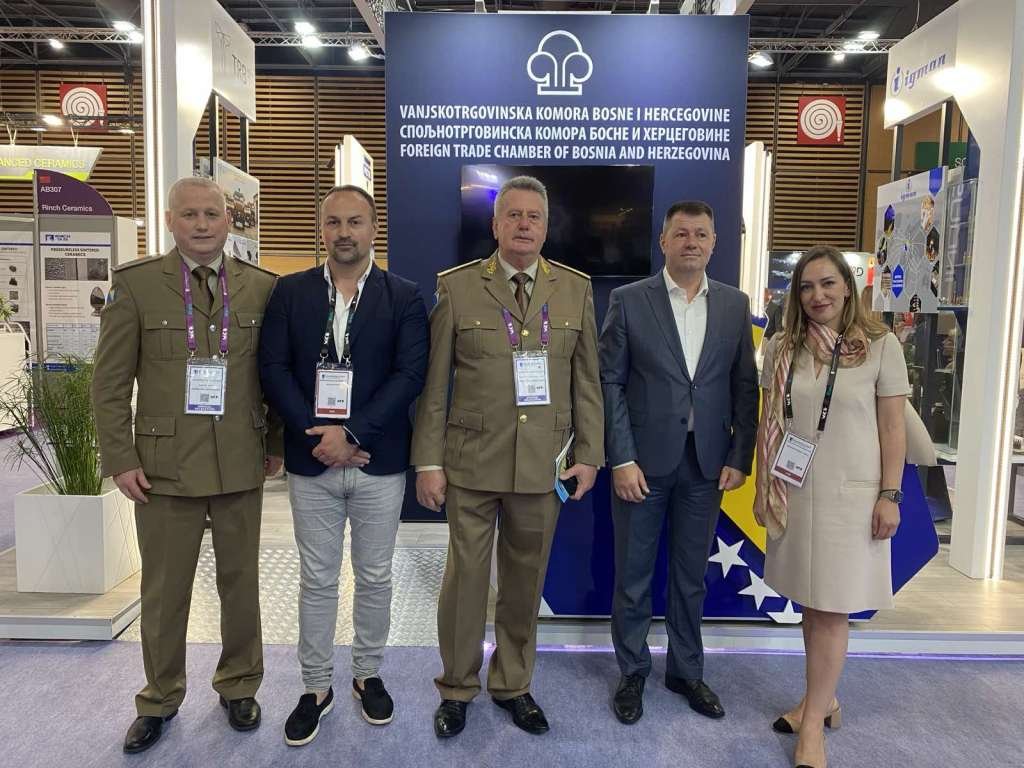 Chief of the Joint Staff of the BiH AF at the arms fair in Paris