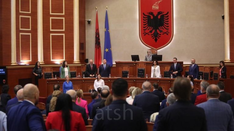 Albanian parliament observes minute of silence in tribute to writer Ismail Kadare