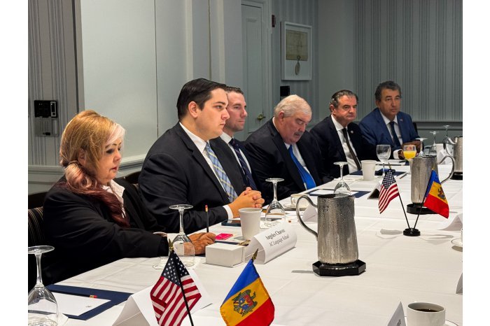 PM invites American companies to extend in Moldova - PHOTOS