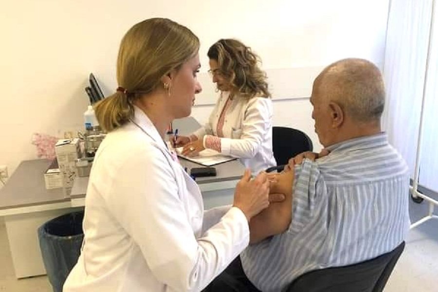 Seasonal flu vaccination begins, 85 doses are provided