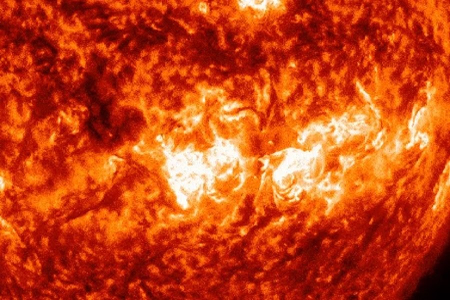 Solar flares head towards Earth - what are the possible consequences?