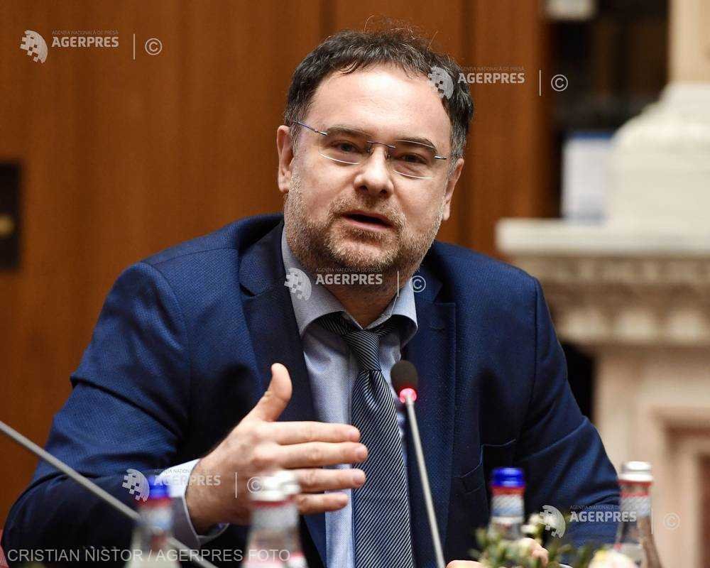 CFA Romania's Codirlasu: Romanian economy to continue to decelerate next year