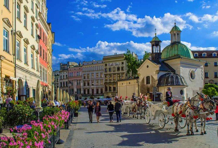 Poland: a country that can boast extraordinary heritage and vibrant future