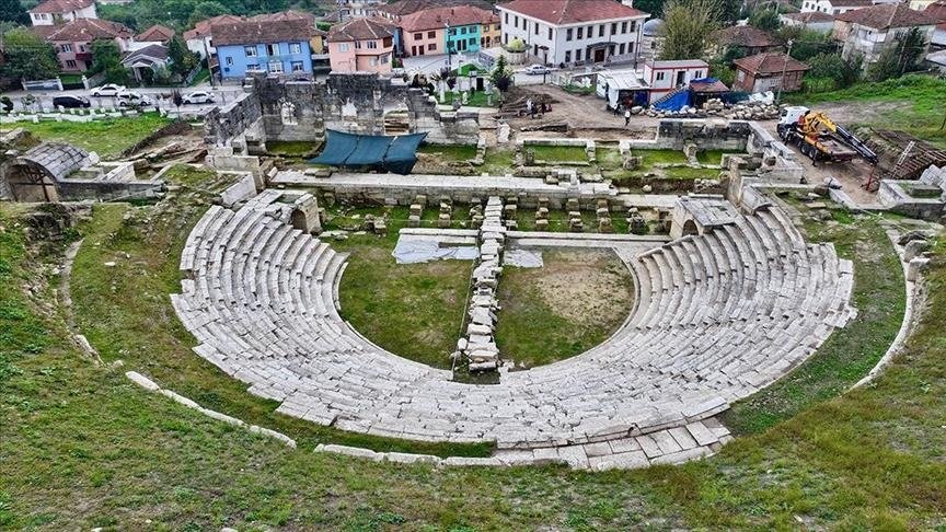 Excavations in ancient city of Prusias ad Hypium reveal 10,000-seat theater