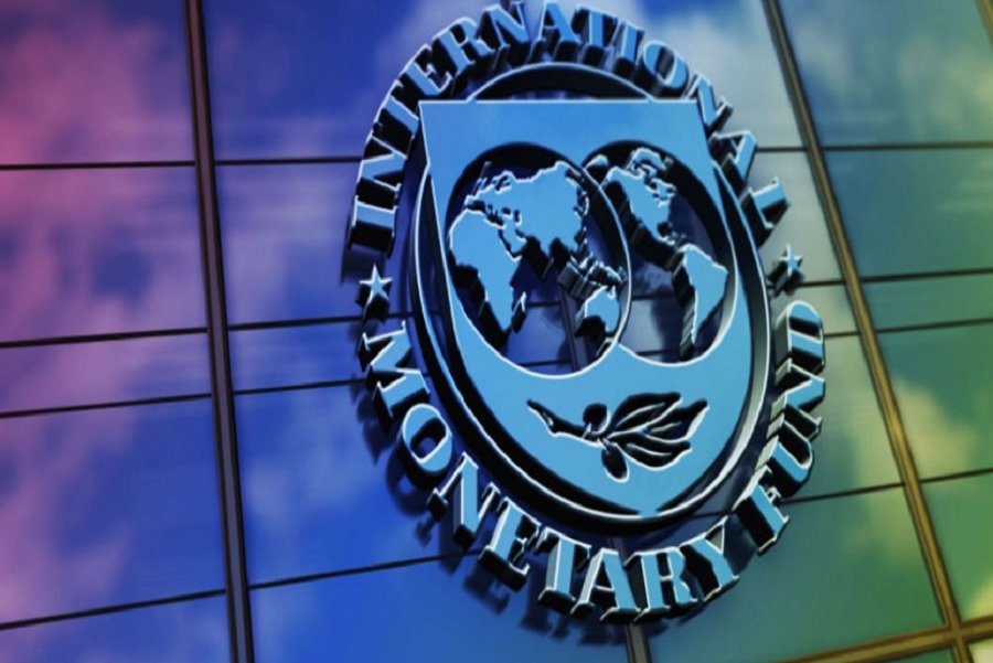 IMF warns: Global economy faces rising threats