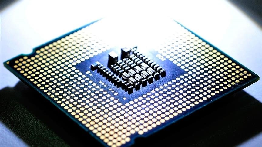 Global chip sales growth to slow