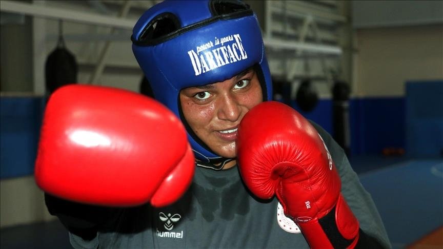 Turkish boxer wins gold at Youth World Championship