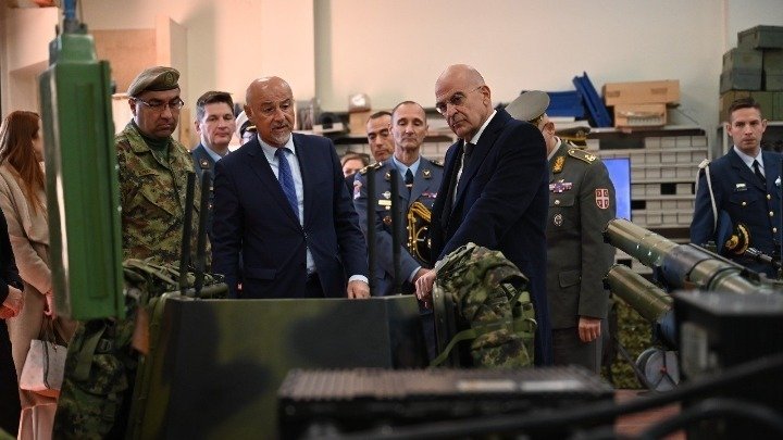 Defense Min Dendias, Serbian counterpart in Belgrade agree to expand defense cooperation