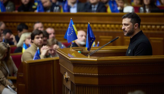 Zelensky unveils 'resilience plan'