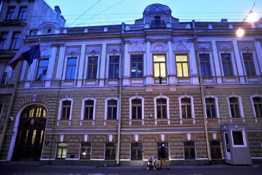 Russia announces closure of Polish consulate