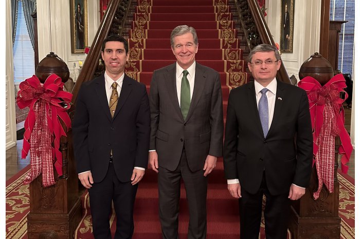 Moldovan Officials Discuss Cooperation with North Carolina Governor