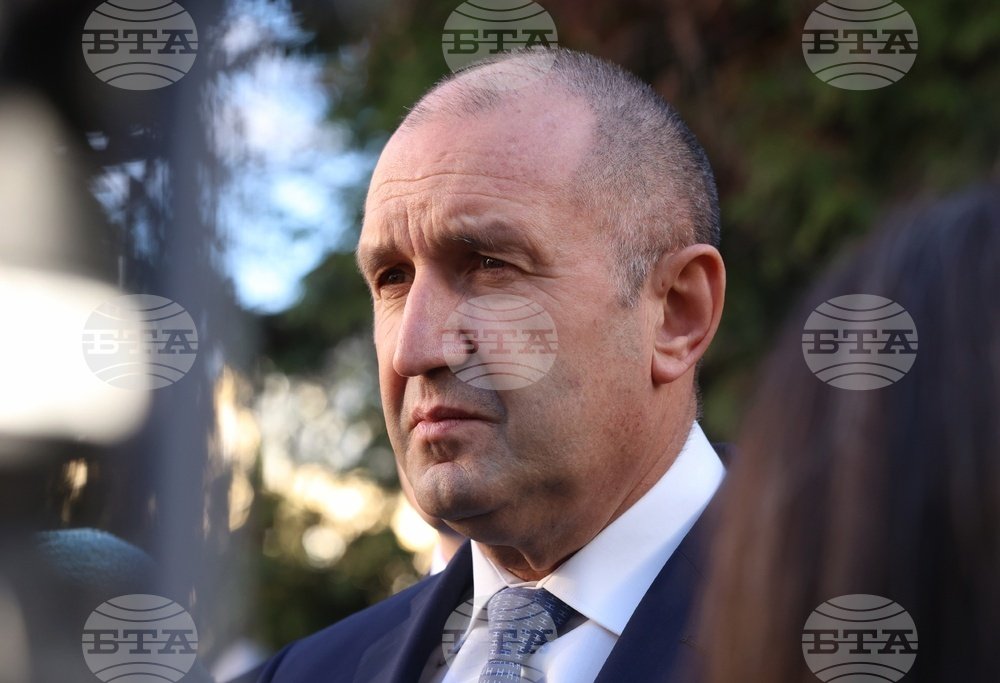 Bulgarian President Signals Delay in Government-Formation Process Until After New Year