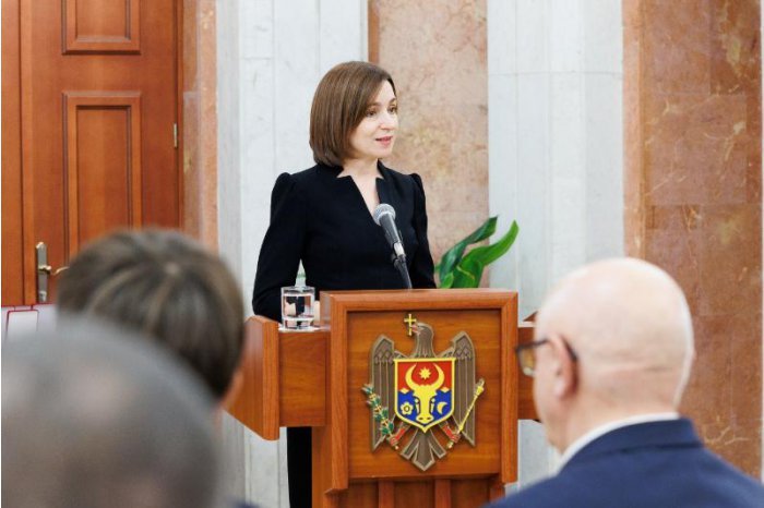 President Maia Sandu Honors Citizens for Outstanding Contributions to Moldova