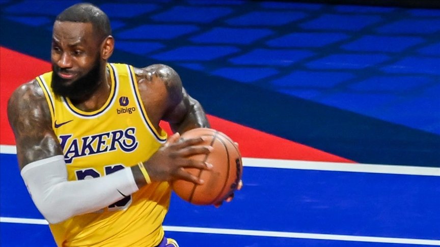 LeBron James Breaks NBA Record for Most Minutes Played