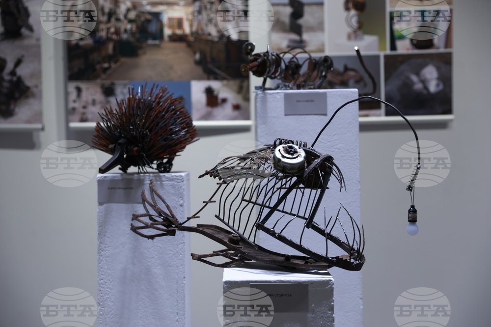 Exhibition Showcases Eight Years of Student Metal Art from NAA