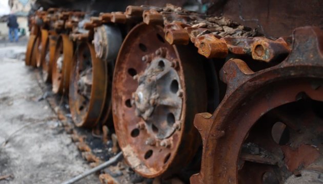 Ukrainian troops destroy Russian tank, four vehicles in Kharkiv region