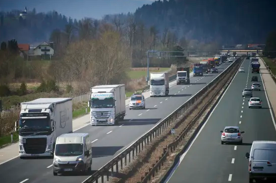 Tax and permit advantages in Croatia lure Slovenian transport firms