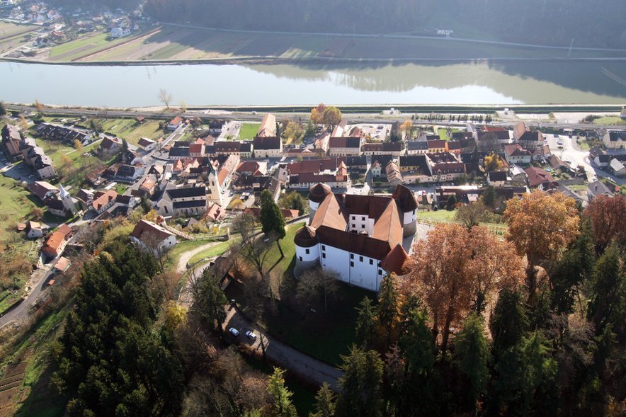 Sevnica honors Melania Trump with cakes, wine, and celebrations