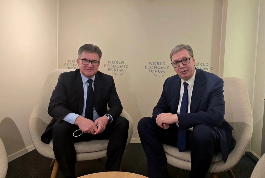 Davos Forum: Vučić and Lajčák discuss dialogue future