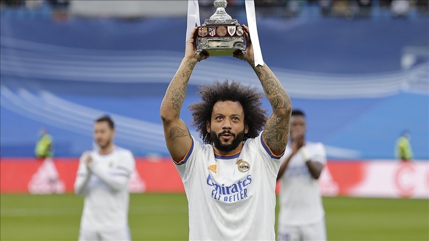 Marcelo Announces Retirement from Football