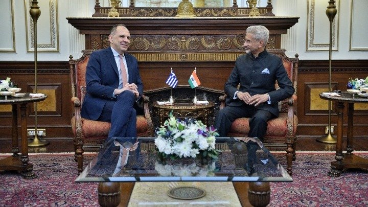 Greek and Indian Foreign Ministers Discuss Strengthening Bilateral Ties