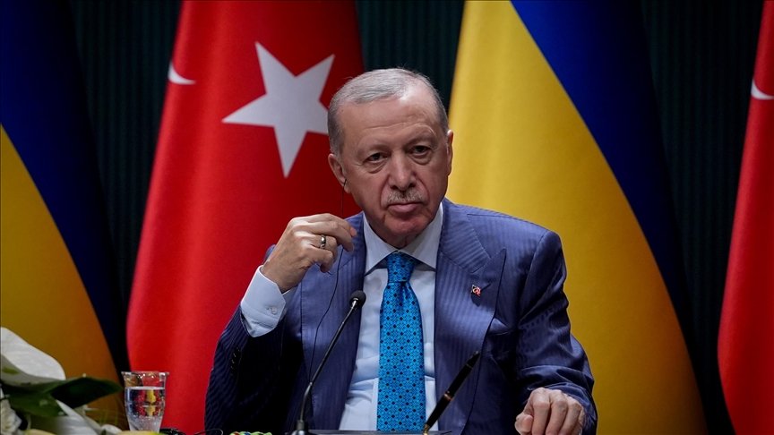 Erdogan Calls for Just and Lasting Peace in Ukraine