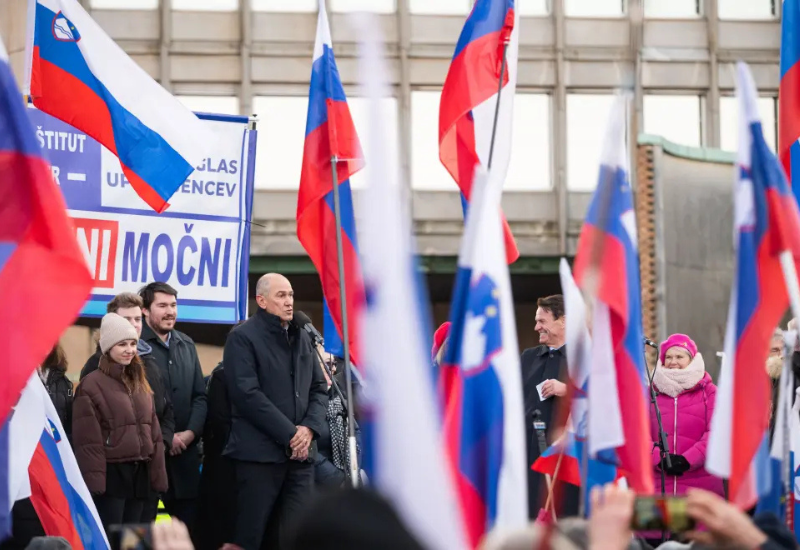 Opposition join massive anti-government protest in Ljubljana