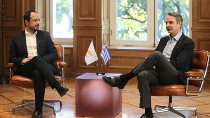 Mitsotakis and Christodoulides Discuss Cyprus Issue and EU Defence Ahead of Geneva Meeting