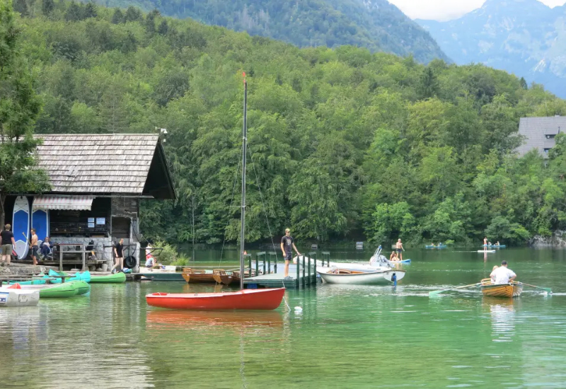 Slovenia’s Bohinj Lake implements stricter boating rules